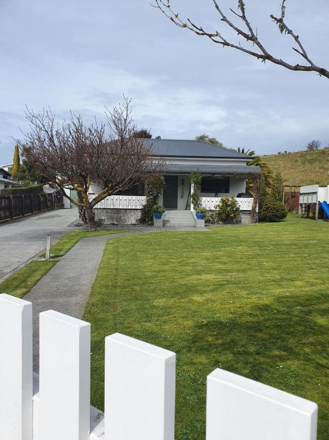 Ludstone Villa - A Charming Family Home Kaikoura Buitenkant foto